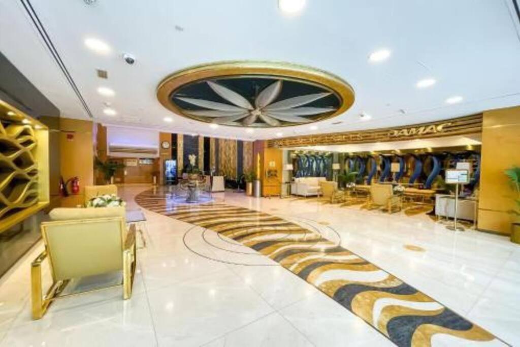 1 Bed Apartment With Sea View, Pool, Gym & Free Parking In Dubai Marina Ngoại thất bức ảnh